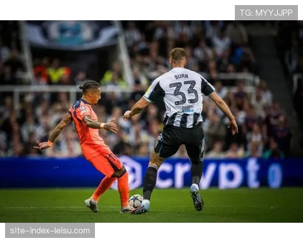 巴萨客场2-0击败CD瓜达拉哈拉 克里斯滕森破门拉什福德锁定胜局